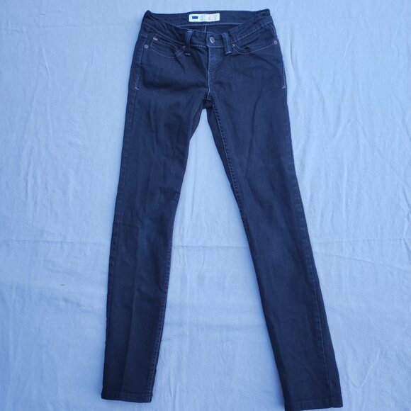 Levi's jeans women's junior size 0 M black colour Demi Curve Skinny Straight Leg - Picture 1 of 15